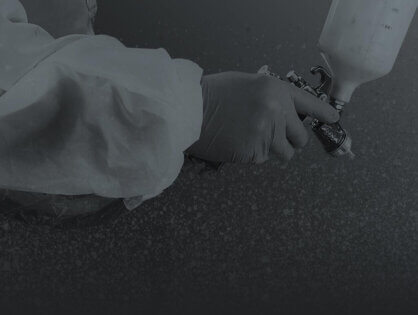 Lakierowanie przemysłowe – malowanie ręczne czy linia automatyczna?